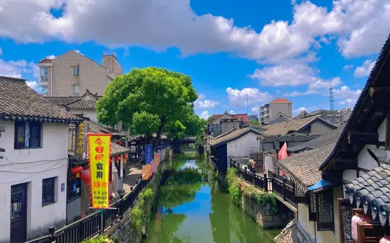 Shanghai: Xinchang Old Town