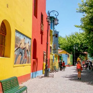 The colourful Caminito street in Buenos Aires, a lively live tour to share with friends